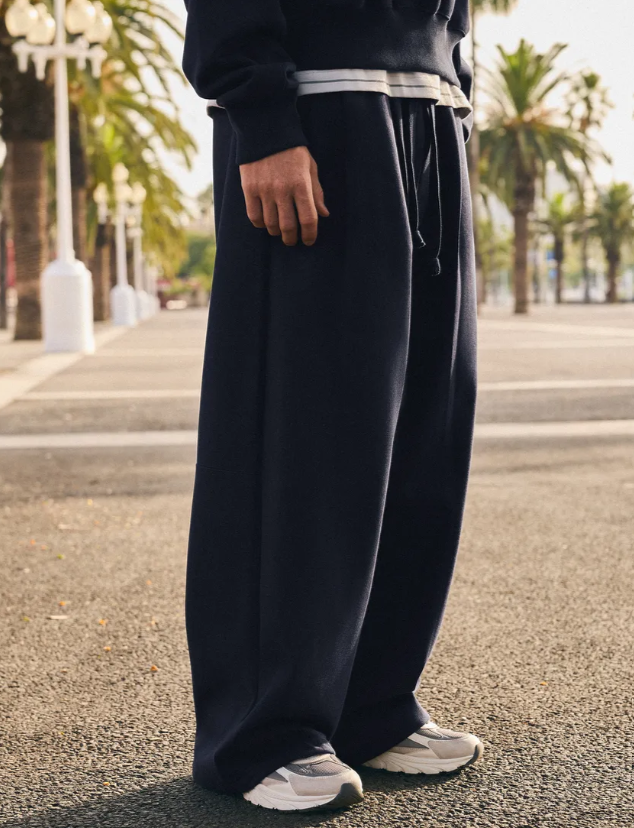 Super baggy pleated trousers